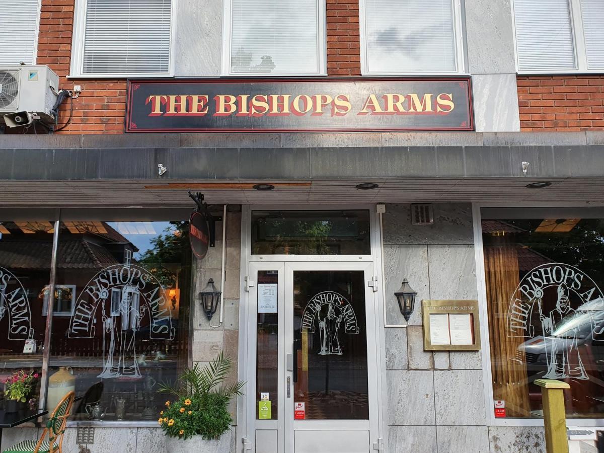 Hotel Bishops Arms Mora Bagian luar foto