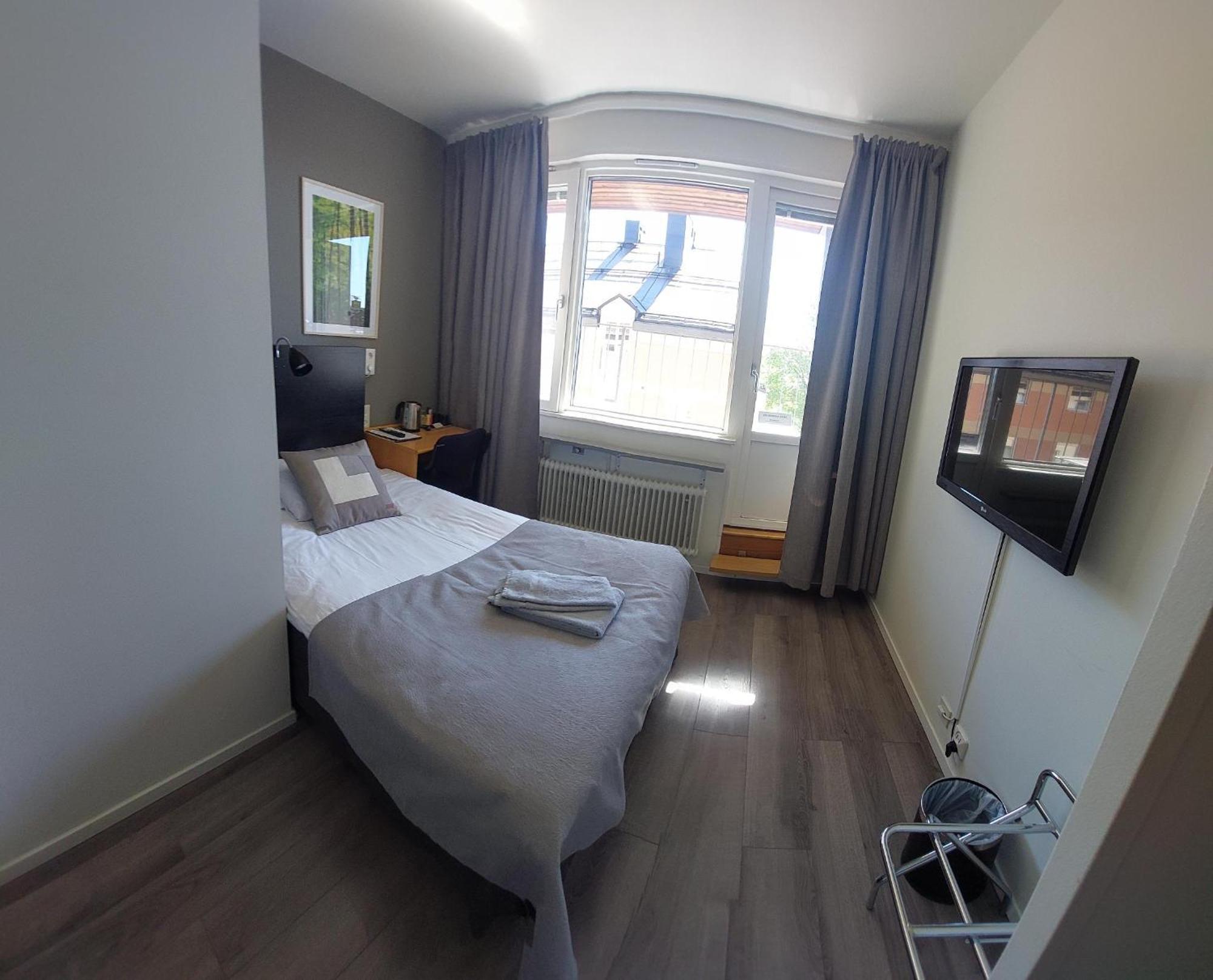 Hotel Bishops Arms Mora Ruang foto