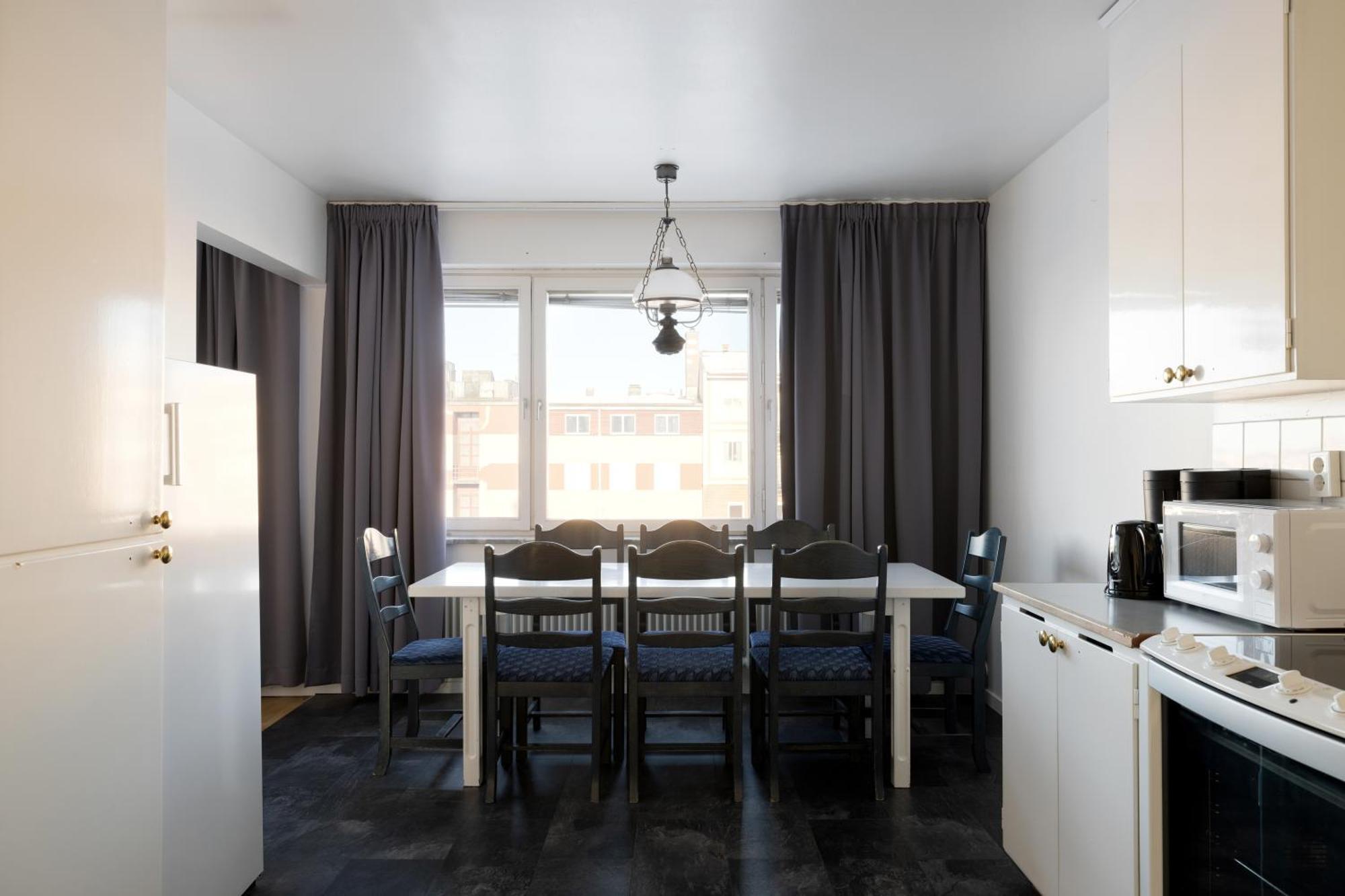 Hotel Bishops Arms Mora Ruang foto