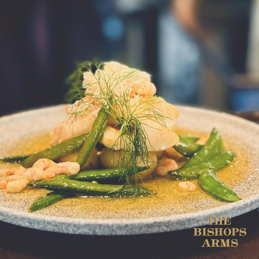 Hotel Bishops Arms Mora Bagian luar foto