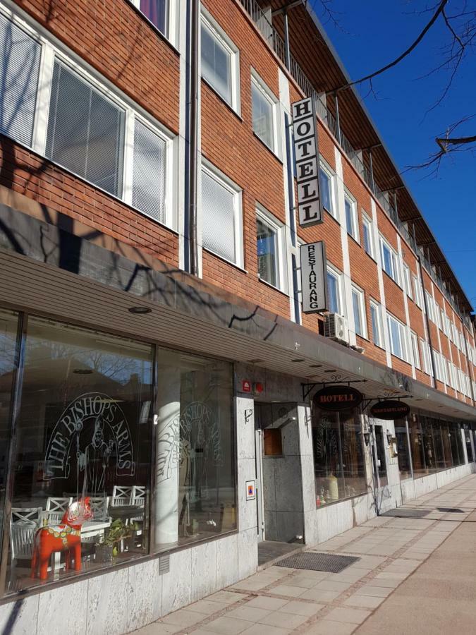Hotel Bishops Arms Mora Bagian luar foto